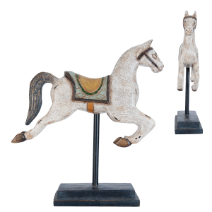 Polyresinový kolotočový kôň skákajúci na čiernom stojane s ošúchaným vzhľadom Clayre & Eef 24493