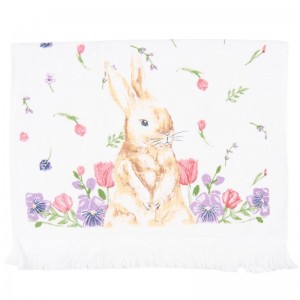 Biely bavlnený uteráčik s krásnym jemným kvietkovaným vzorom a so zajačikom 40 x 66 cm Clayre & Eef 39351