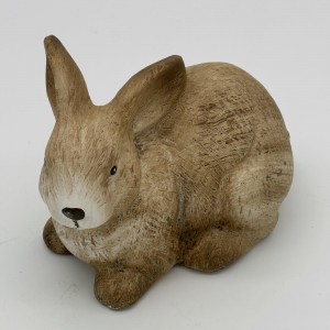 Keramická dekorácia sediaceho zajačika v hnedom farebnom prevedení 17,5 x 10,5 x 10,8 cm 42690