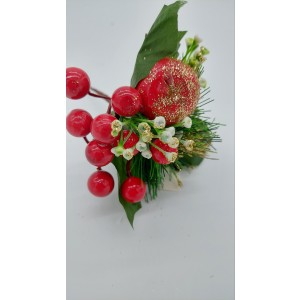 Umelá jesenná dekorácia vetvičky s červenými guličkami, jabĺčkom a zelenými listami 18 cm 38644