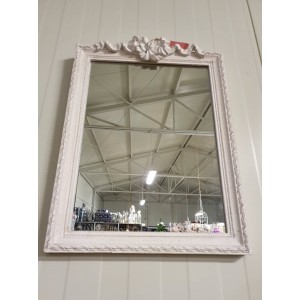 Vyrezávané zrkadlo s bielou patinou vo vintage rustikálnom štýle 30 x 40 cm Clayre & Eef 32805