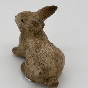Keramická dekorácia sediaceho zajačika v hnedom farebnom prevedení 9,7 x 5 x 7 cm 42689