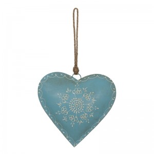 Kovová dekorácia modré srdce s bielym dekorom a s jutovou šnúrkou na zavesenie 20 x 1 x 20 cm Clayre & Eef 37594
