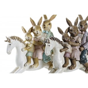 Polyresinová postavička sediacej rodinky zajačikov na hojdacom koníkovi v dvoch prevedeniach 19 x 6,5 x 20,5 cm 37974