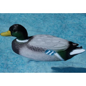 Záhradná jazierková dekorácia plávajúca plastová kačka 36 cm 21351