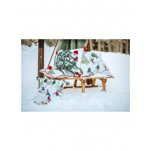 Textilný vankúš so zimným dekorom lyžiarov a červeným lemovaním 45 x 45 cm Blanc Maricló 42514